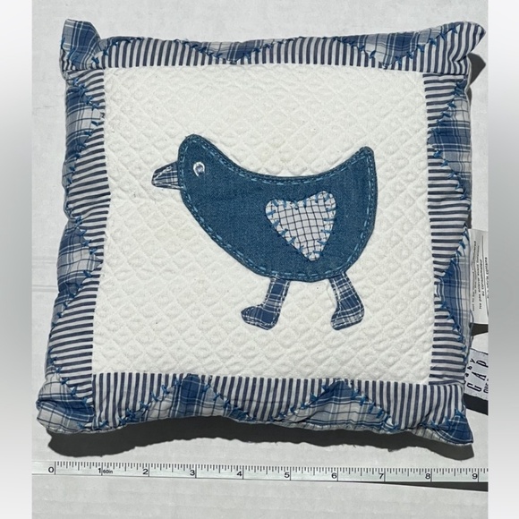 NWT Gap Kids decorative pillow with patchwork detail, - Picture 1 of 7